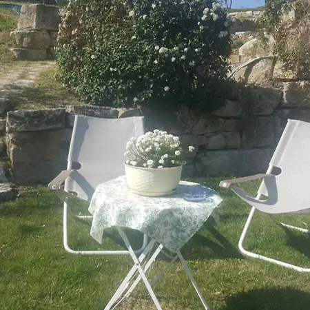Sleeps 6 With Pool Air Con And Wifi