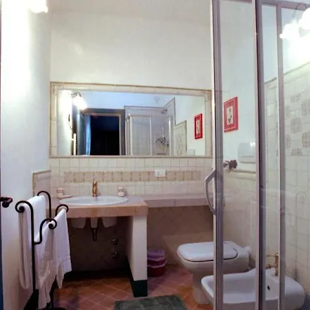 Sleeps 6 With Pool Air Con And Wifi Villa Toscella