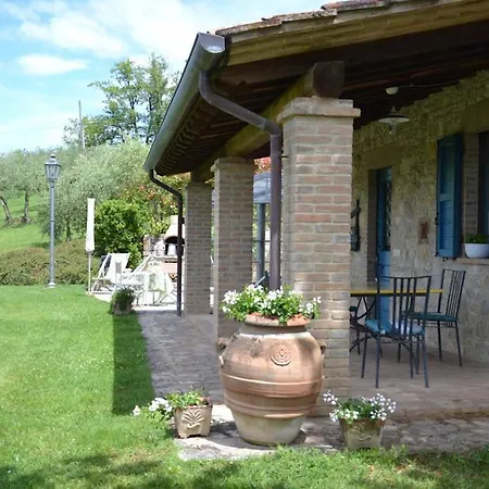 Sleeps 6 With Pool Air Con And Wifi